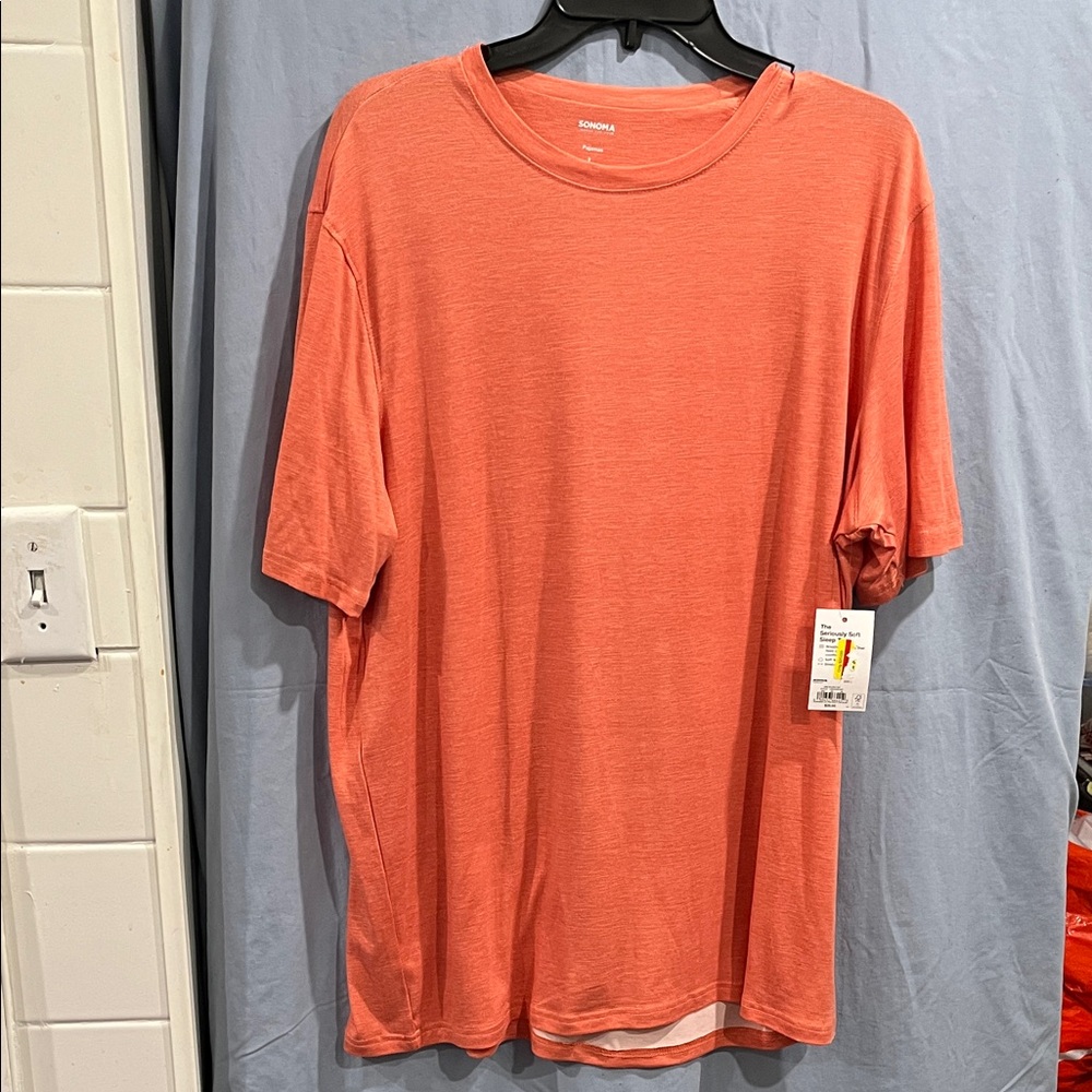 Goodfellow & Co Men's Short Sleeve Tee in Coral size L